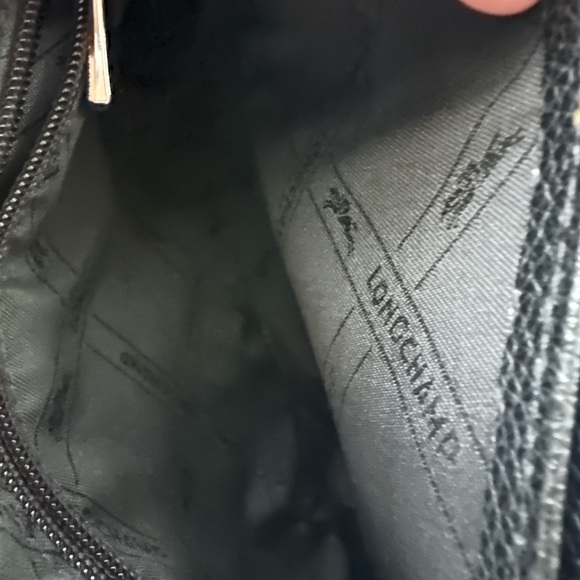 Authentic Longchamp small black leather body bag leather. - Picture 6 of 15